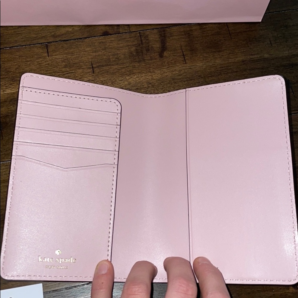 NWT kate spade Staci Confetti Passport Holder - Picture 5 of 10